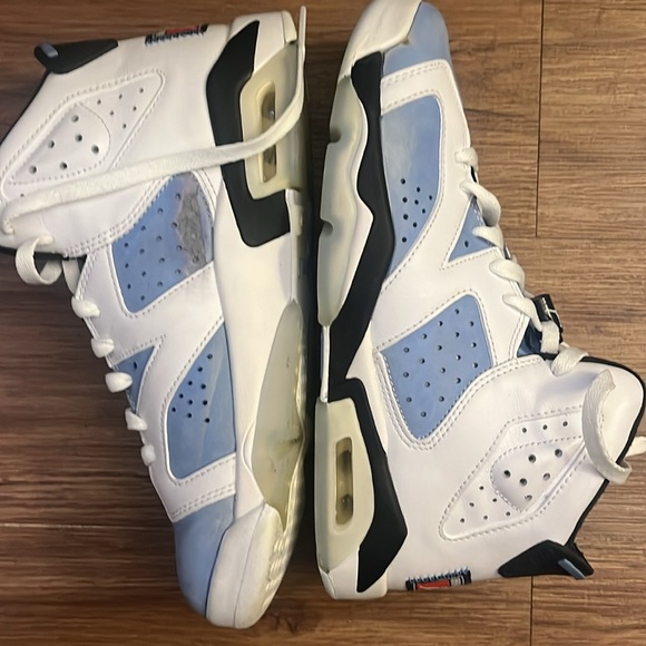 Jordan 6 - Picture 2 of 3